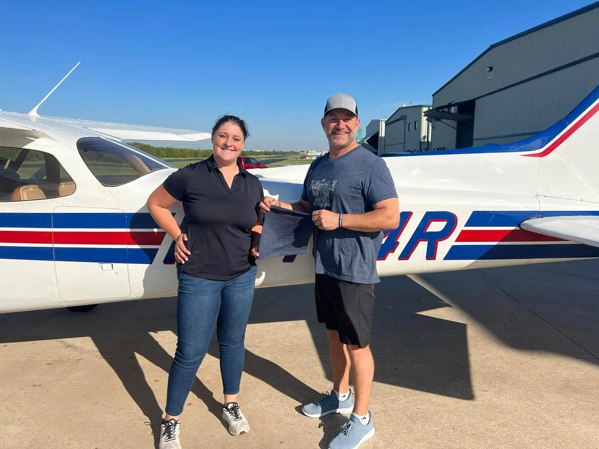 Student pilot flying next to a Cessna 172 in Fort Worth